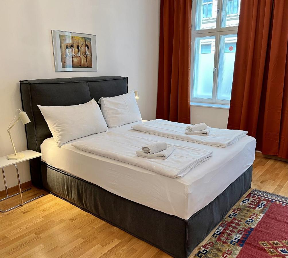 Casa Nostra - Zentrale Wohnung Am Augarten Viyana Dış mekan fotoğraf